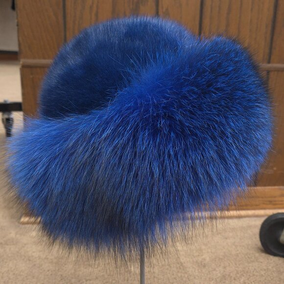 Blue dyed Mink Fur Hat with Blue dyed Fox Fur Trim